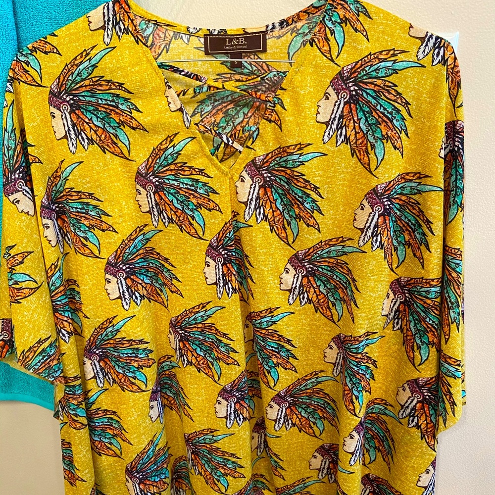 L&B Flowy Indian Top